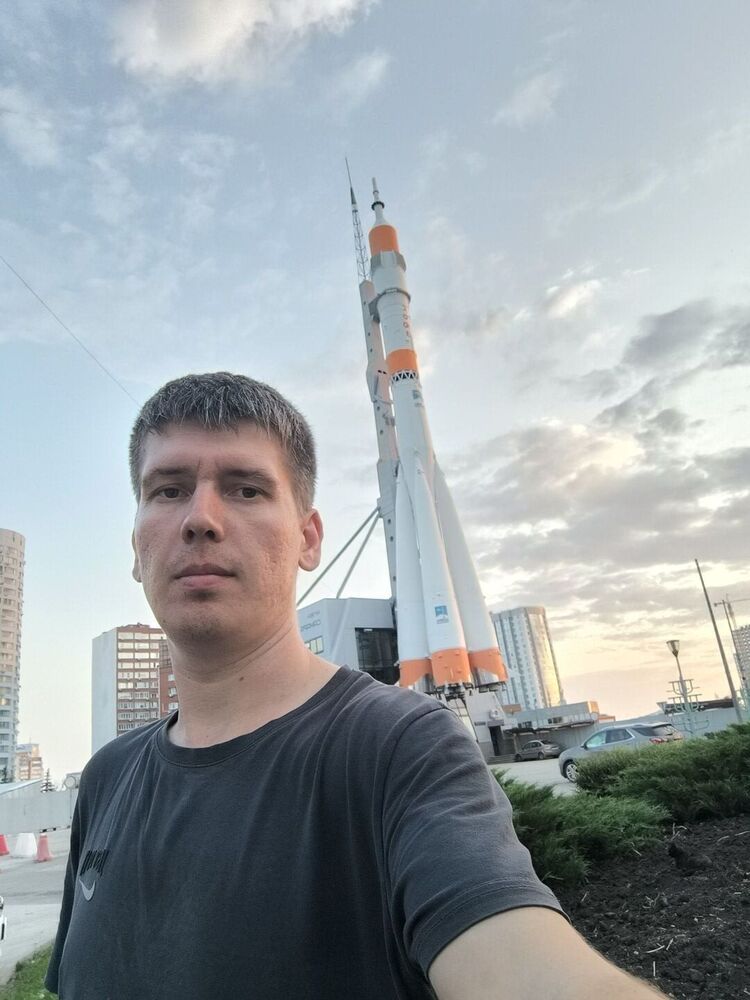  52080999  , 33 ,    