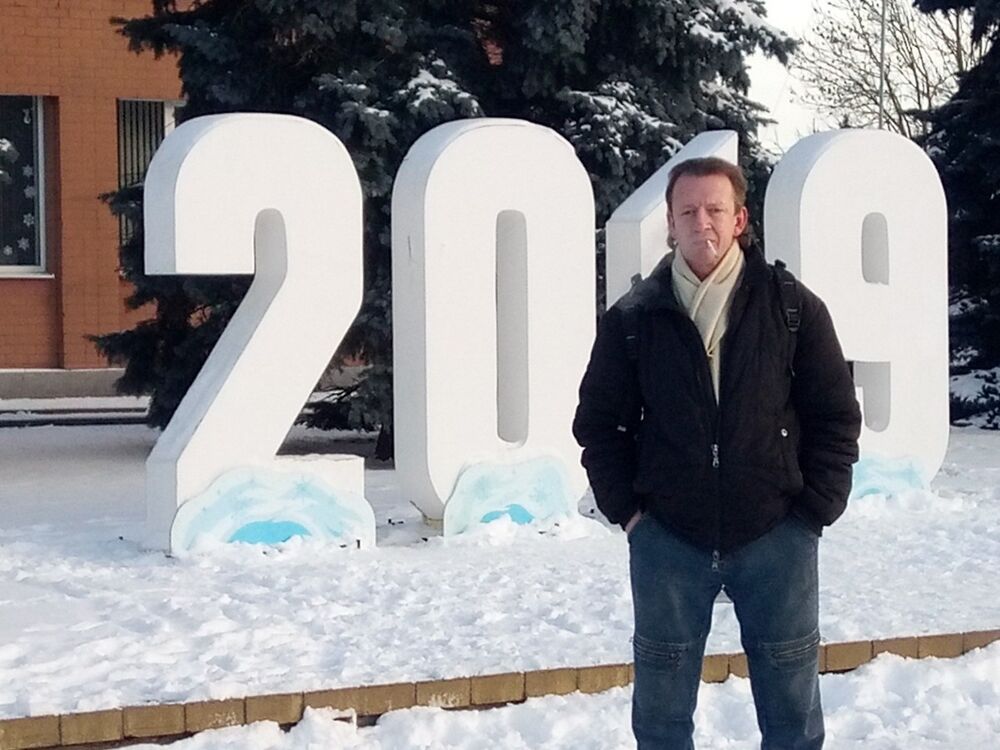  15121289  , 52 ,    