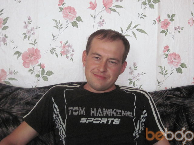  ,   Marik, 40 ,  