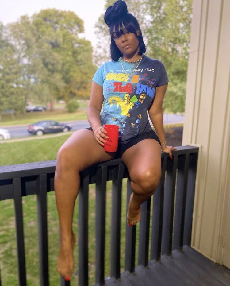   ,   Monica, 33 ,   ,   