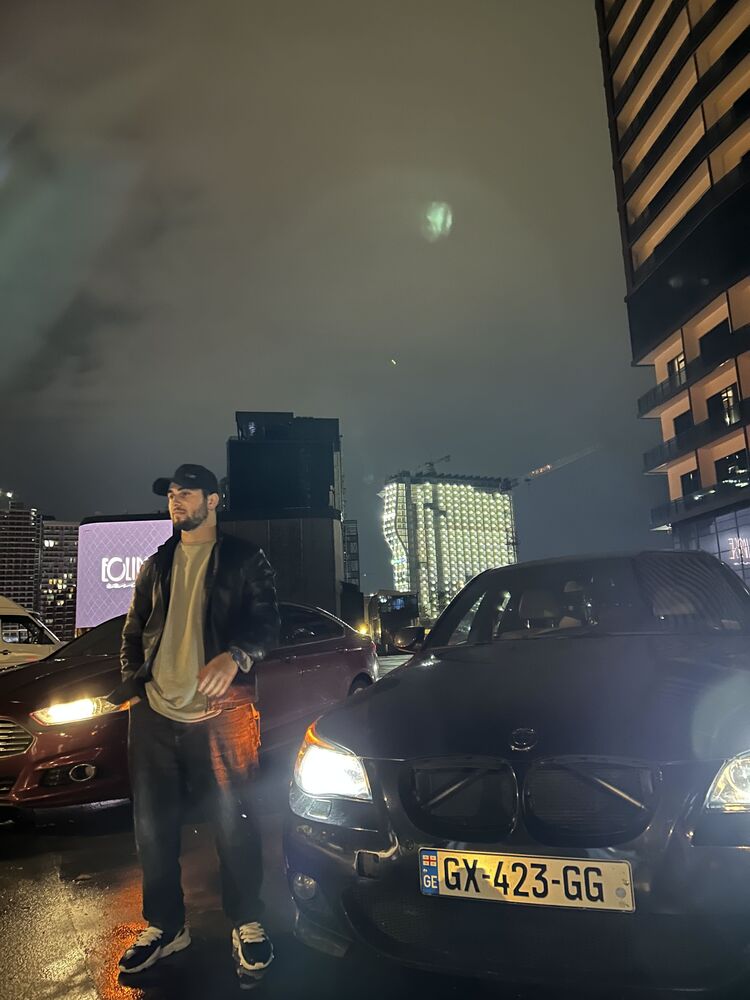  51700819  Giorgi, 24 ,    