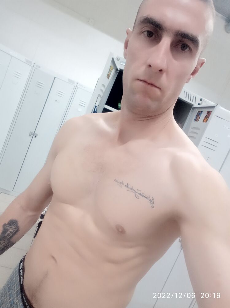  31696449  , 34 ,    