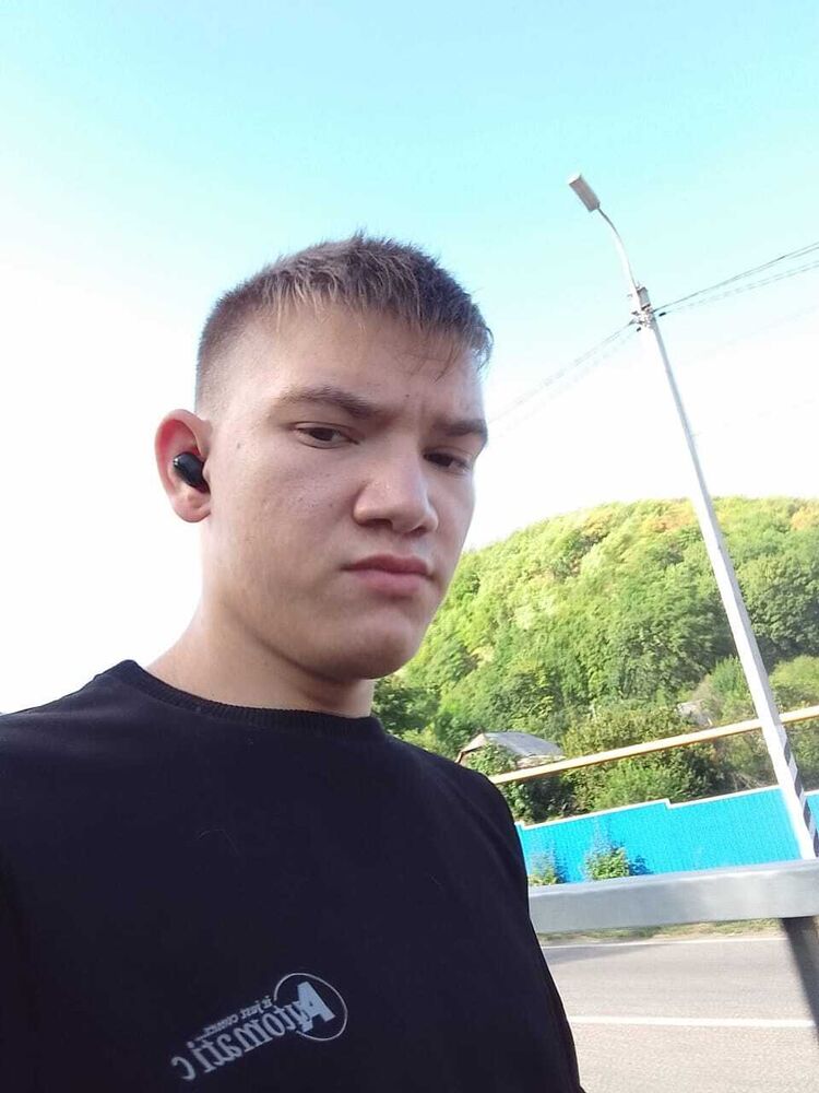  52711759  Sasha, 22 ,    