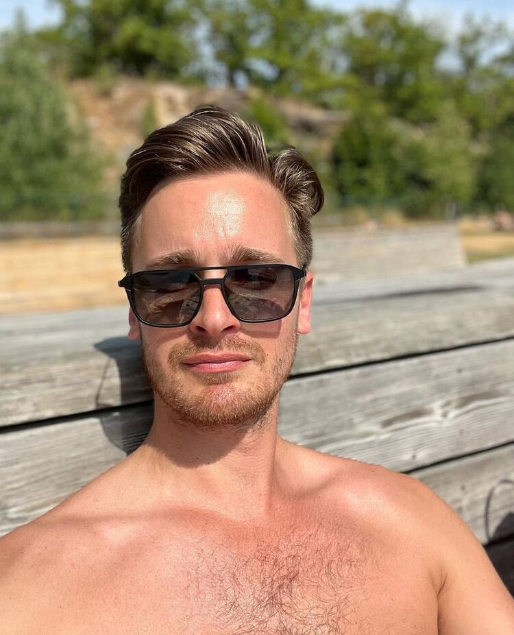 ���������� �����-���������, ���� ������� Artem, 33 ����, ������������ ��� ������, ����� � ���������, c�������� ���������, ���������