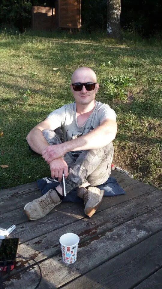  27698779  Dmitry, 37 ,    
