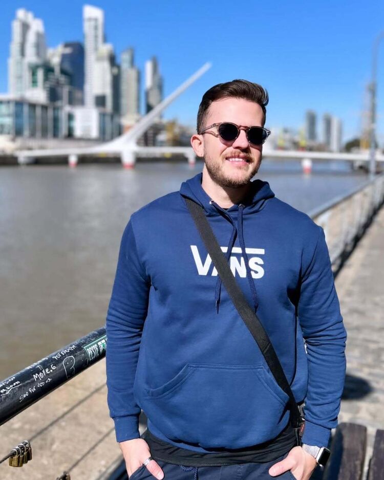  54220379  , 35 ,    --