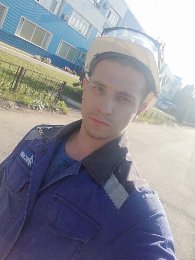   ,   Denis, 23 ,   ,   