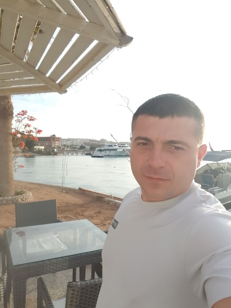  51042819  , 35 ,    