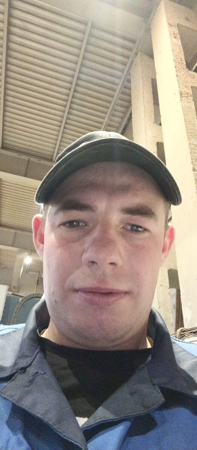  48249269  Dmitry, 27 ,    