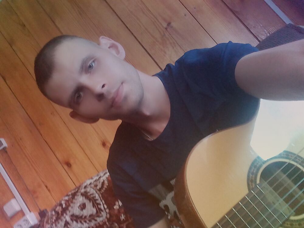  41191399  Ruslan, 31 ,    