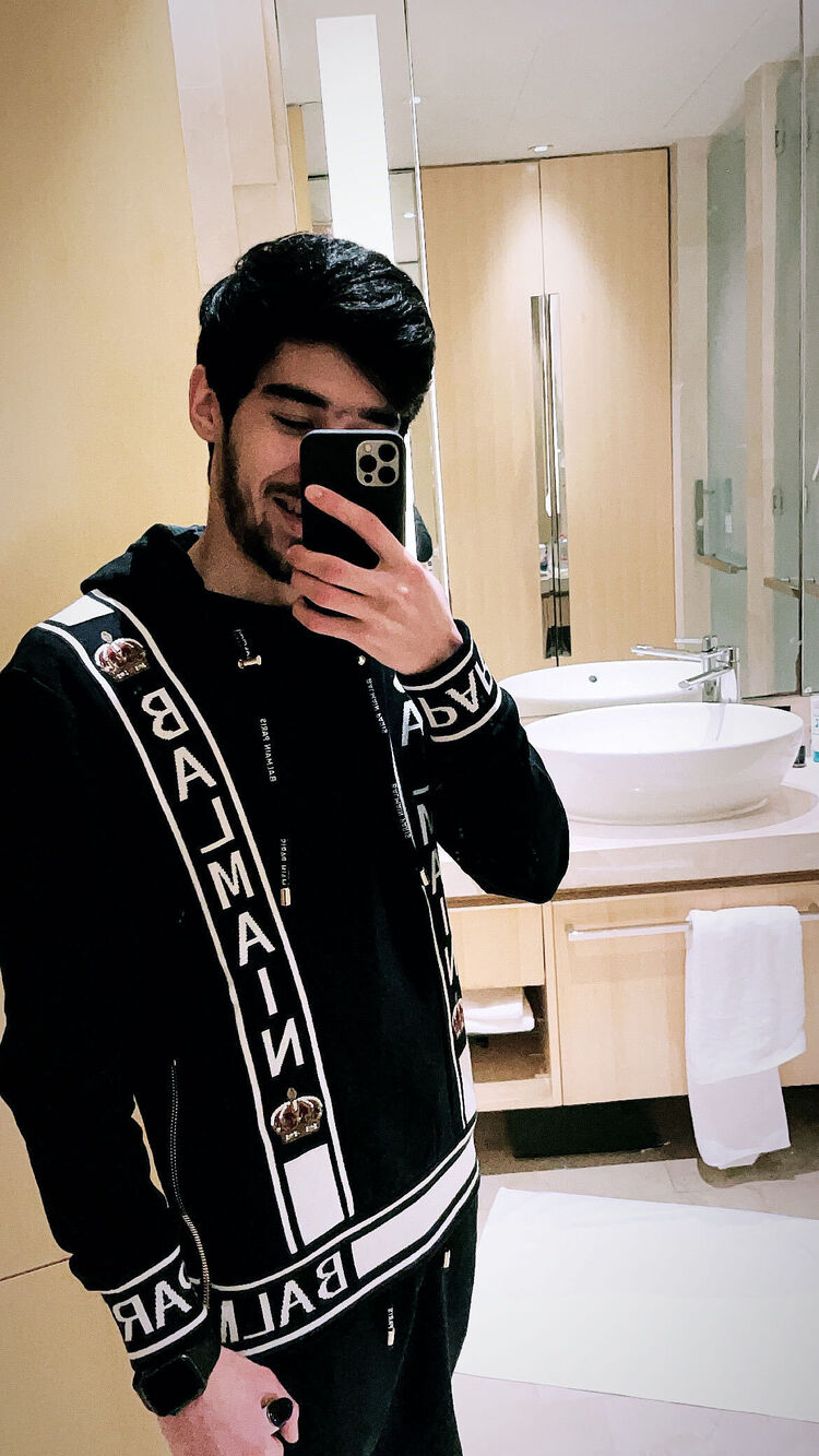  ,   Abubakir, 24 ,   ,   