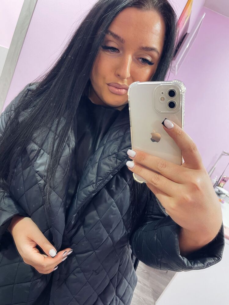  ,   Anna, 30 ,   c 