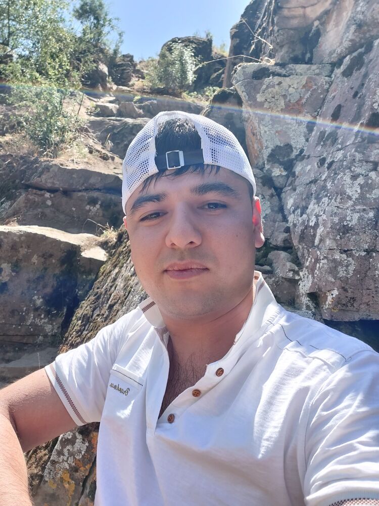  ,   Husniddin, 32 ,   ,   