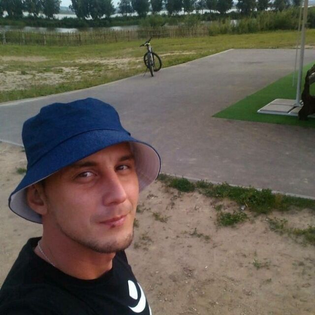  42207609  , 35 ,    