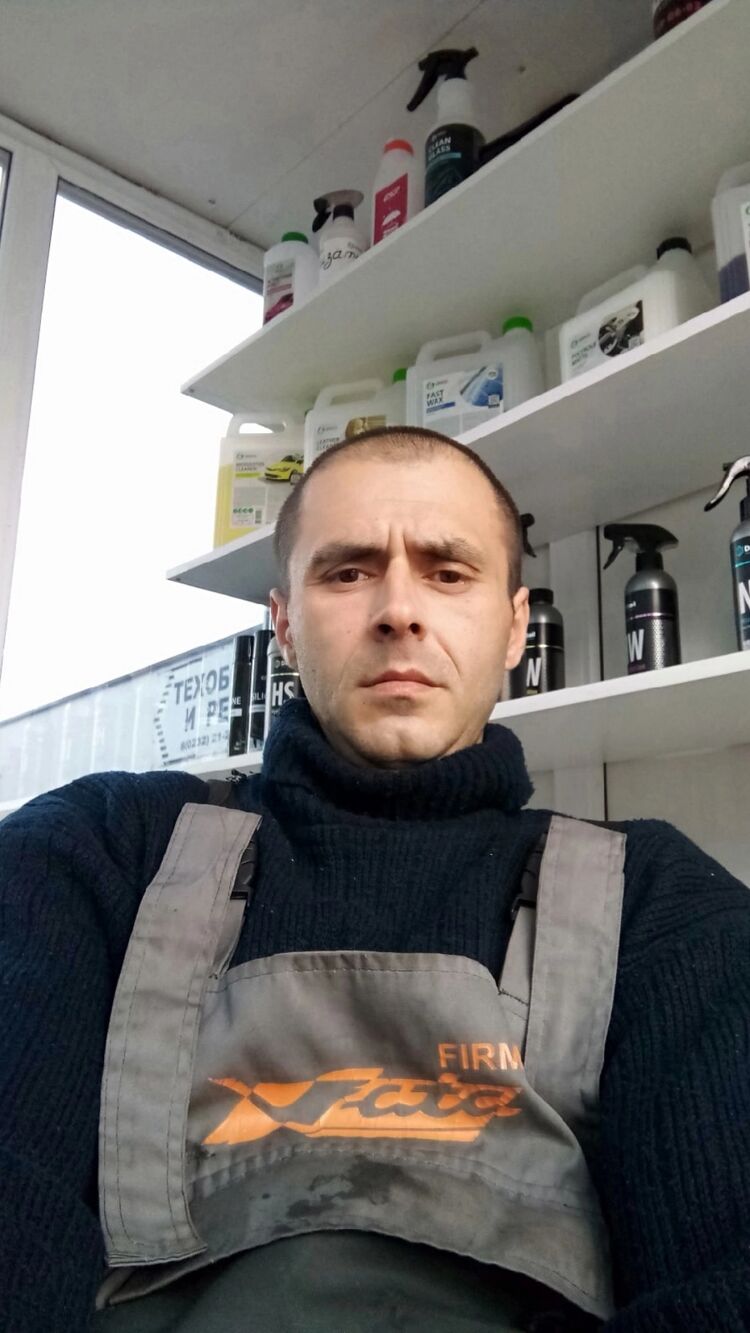  38560949  , 44 ,    