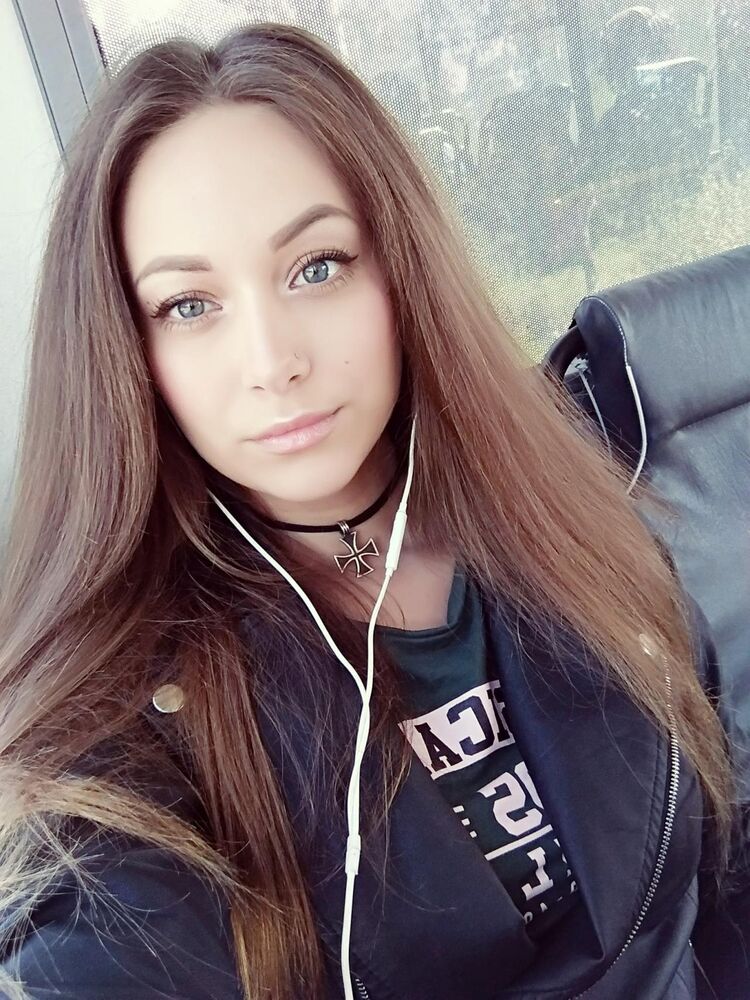  45733919  , 24 ,    