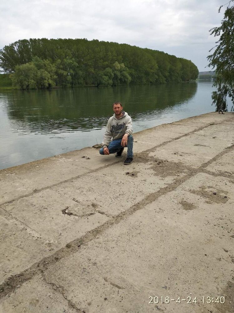  15316299  Gheorghe, 38 ,    