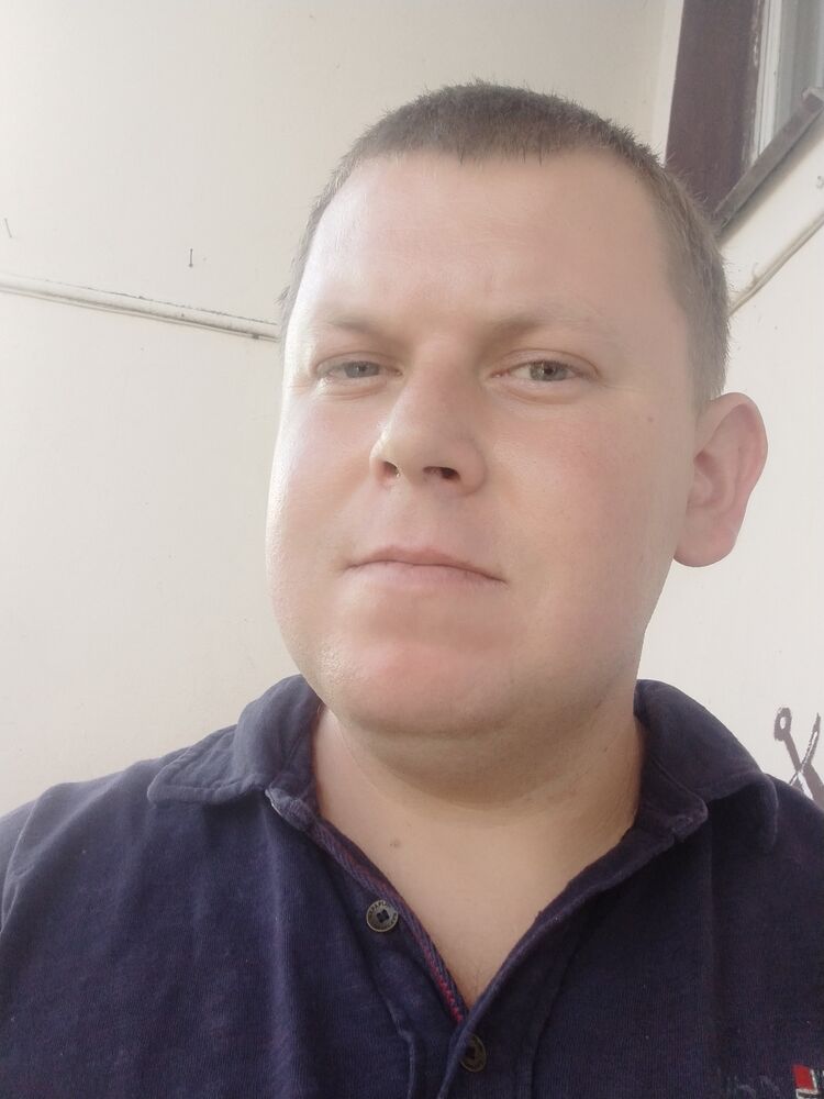  46067799  , 35 ,    