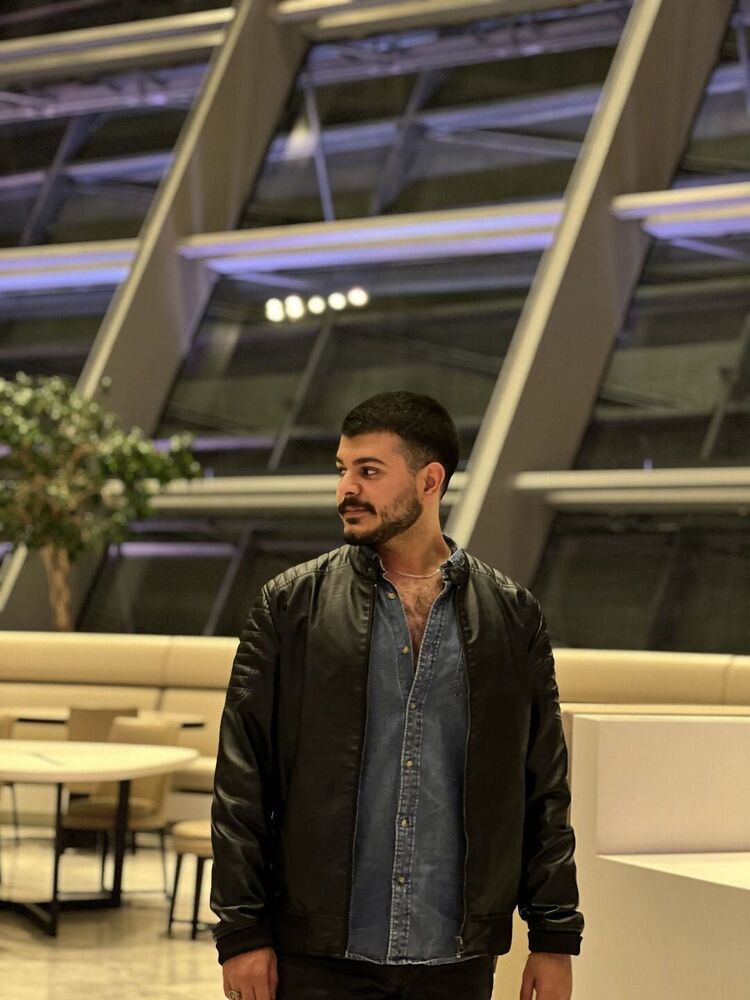  ,   Farid, 26 ,   ,   