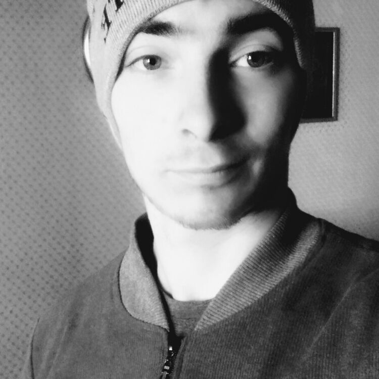  ,   Alex, 25 ,   ,   