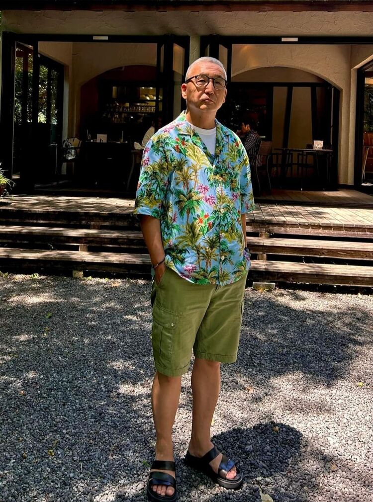  ,   Yong Qiang, 61 ,   c 