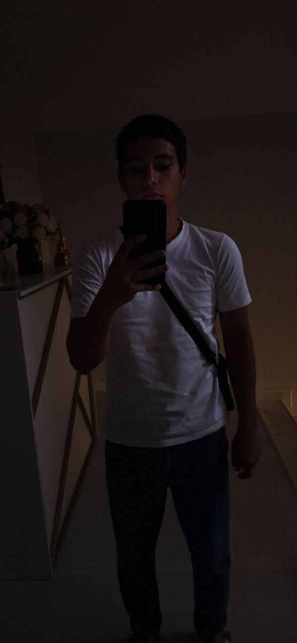  54443839  Samir, 18 ,    