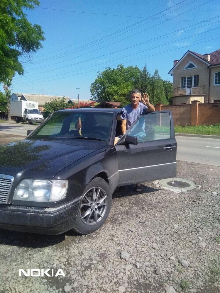  26225419  Zahar, 57 ,    