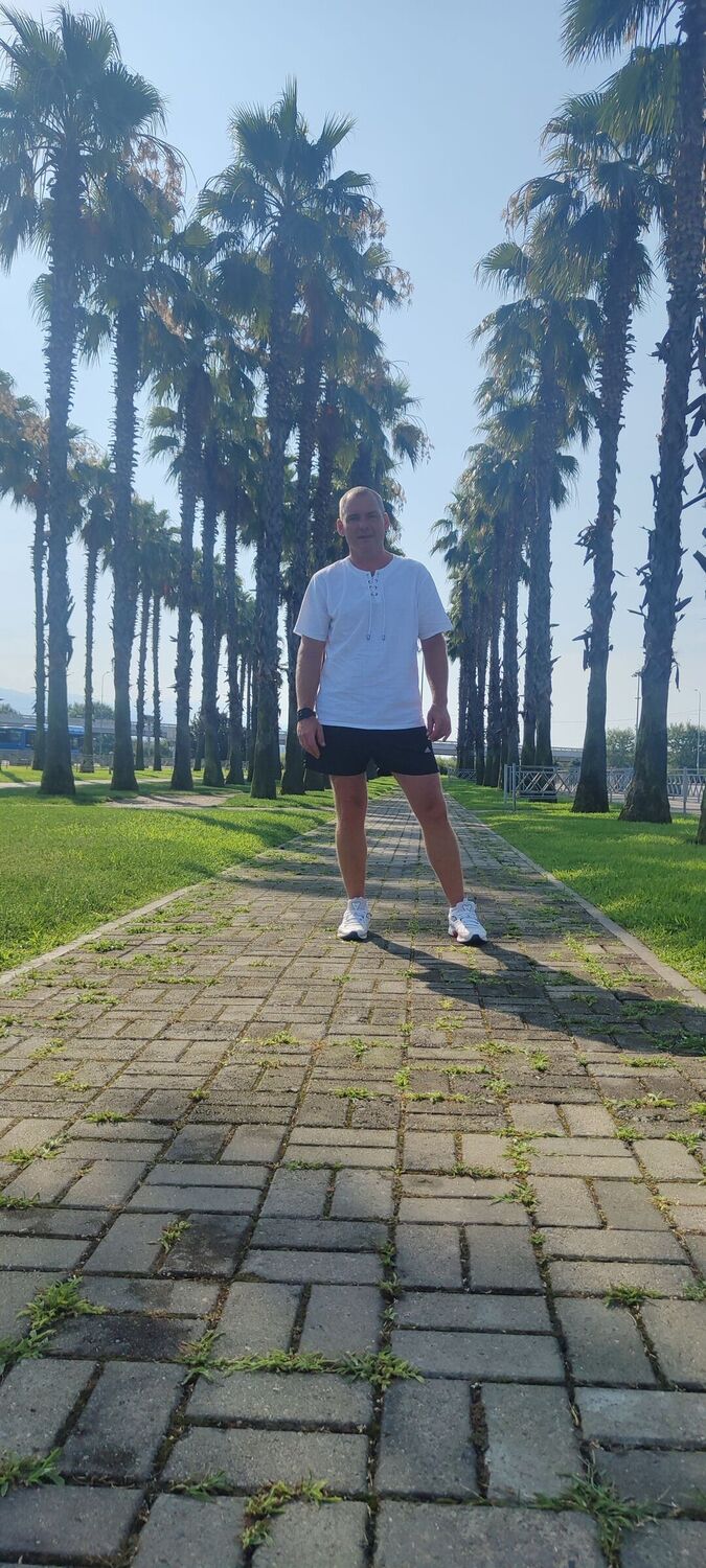  54058529  Oleg, 44 ,    