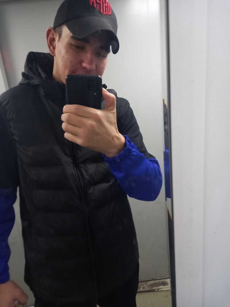  -,   Batyrbek, 25 ,   ,   