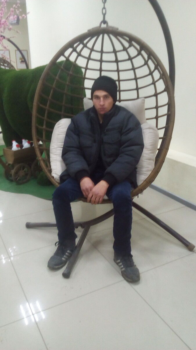  ,   Lexa, 27 ,   ,   , c 