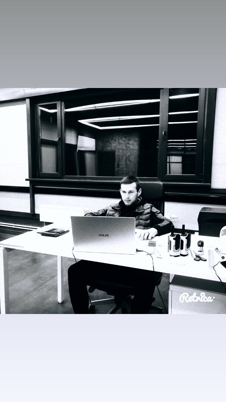  53243419  , 28 ,    --