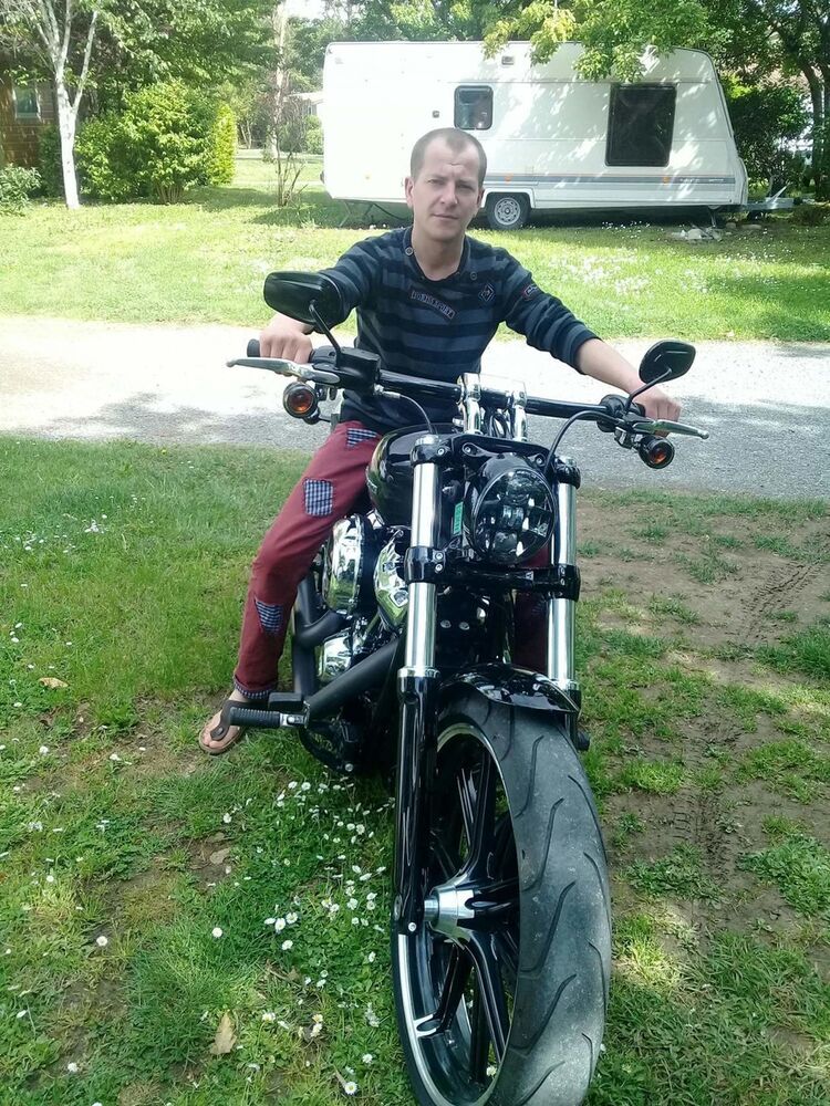  ,   Igor, 32 ,   ,   , c 