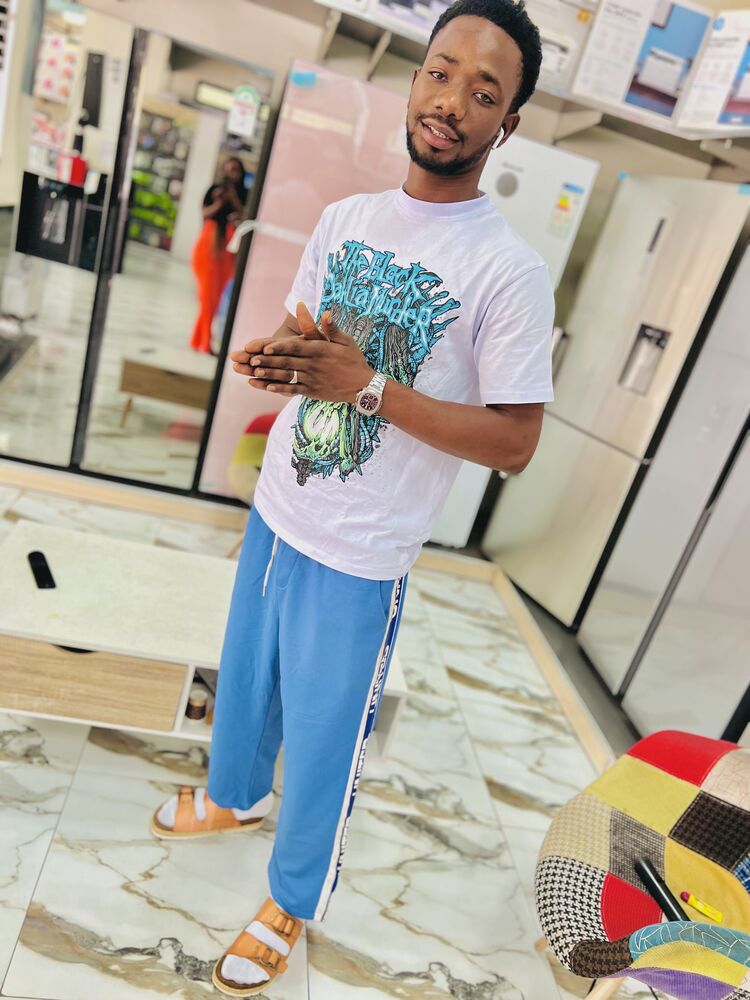  53445329  Bencape, 28 ,    