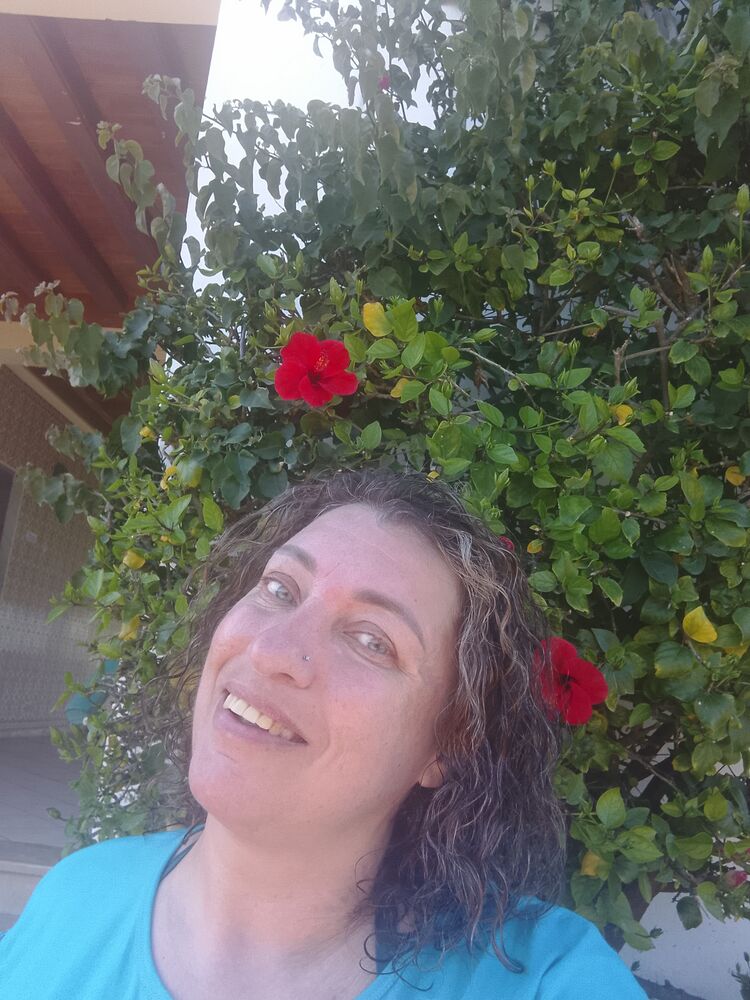  52217379  Anastasia, 46 ,    -