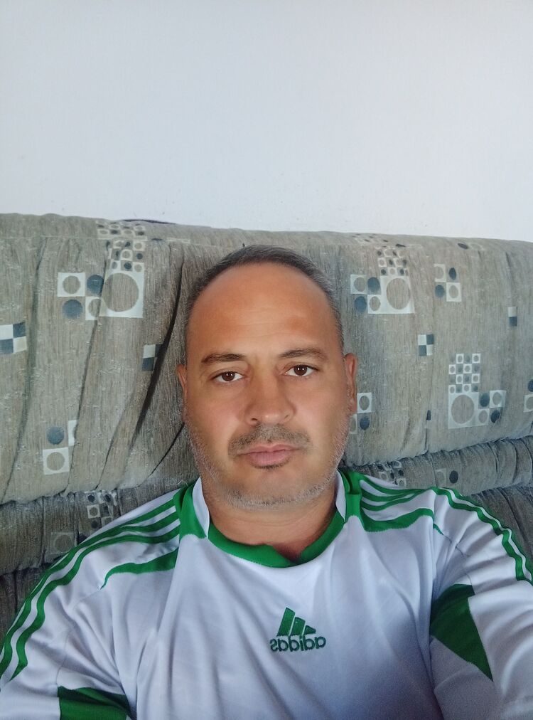  46934919  , 44 ,    