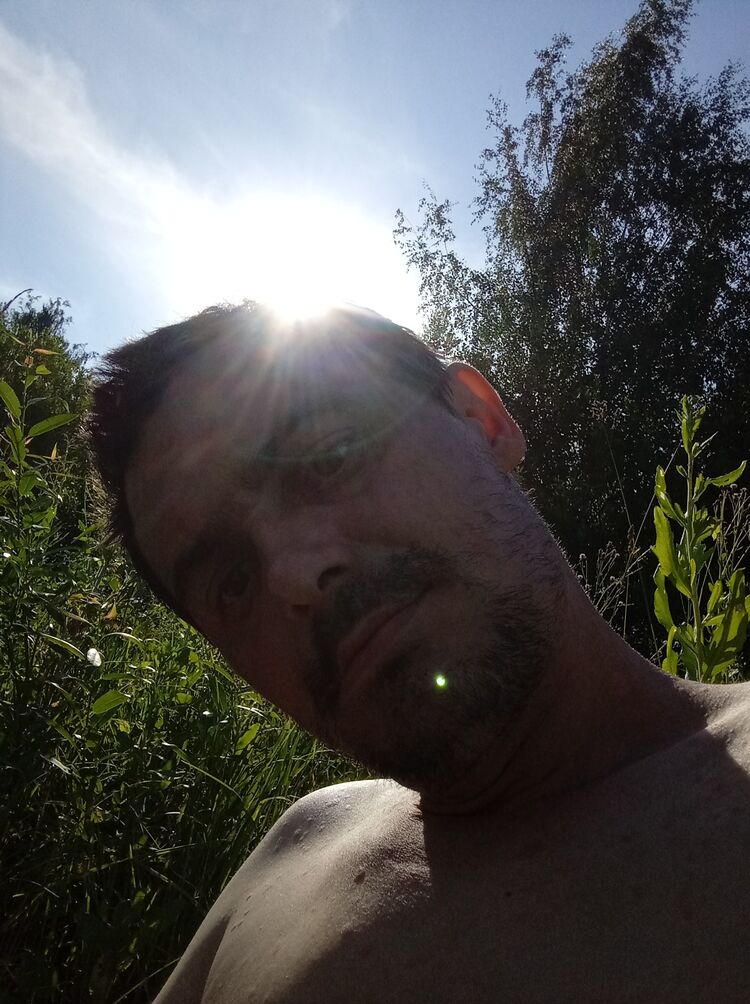  44385339  , 40 ,    