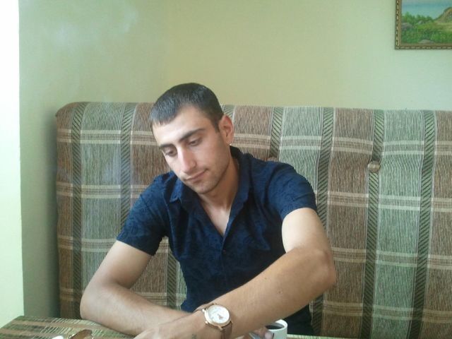  4588299  Pash, 35 ,    