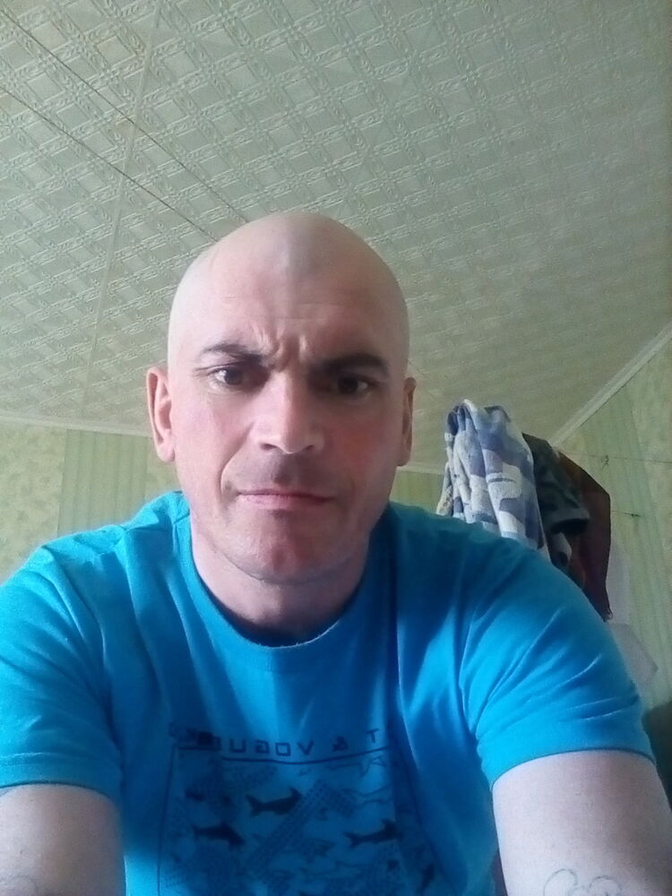  ,   Alex, 44 ,   ,   , c , 