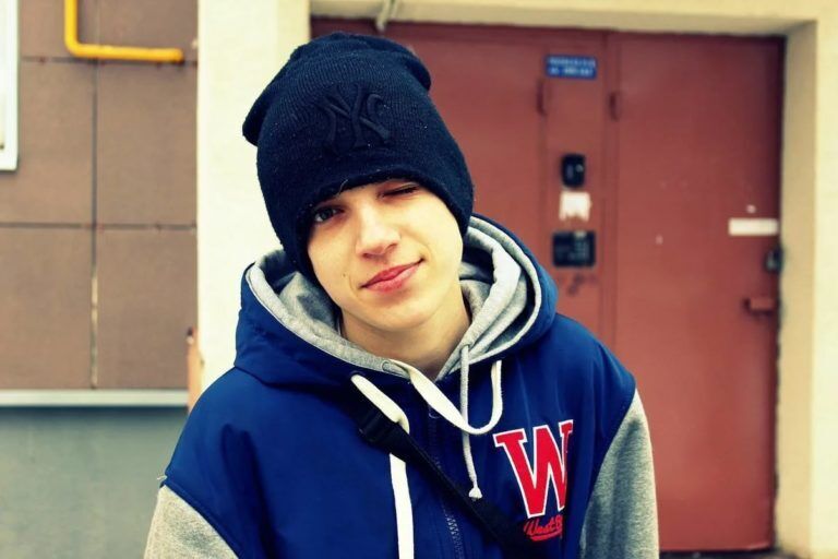  33211169  Unus, 21 ,    