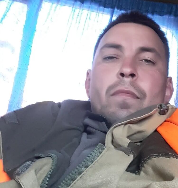  37318749  , 41 ,    