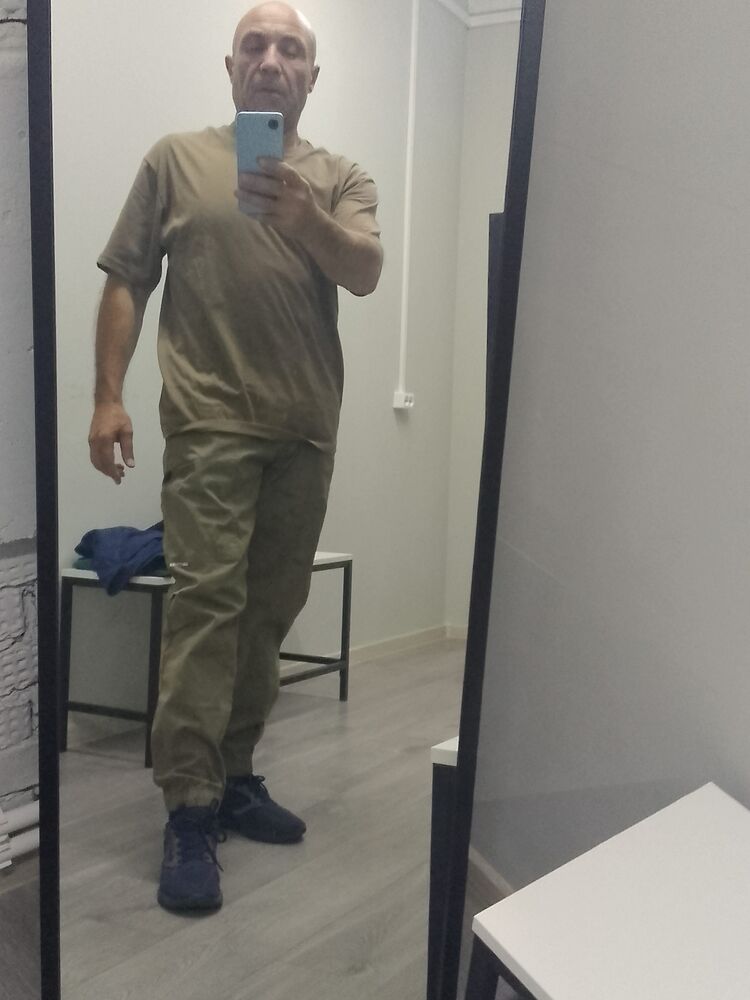  46683929  , 56 ,    