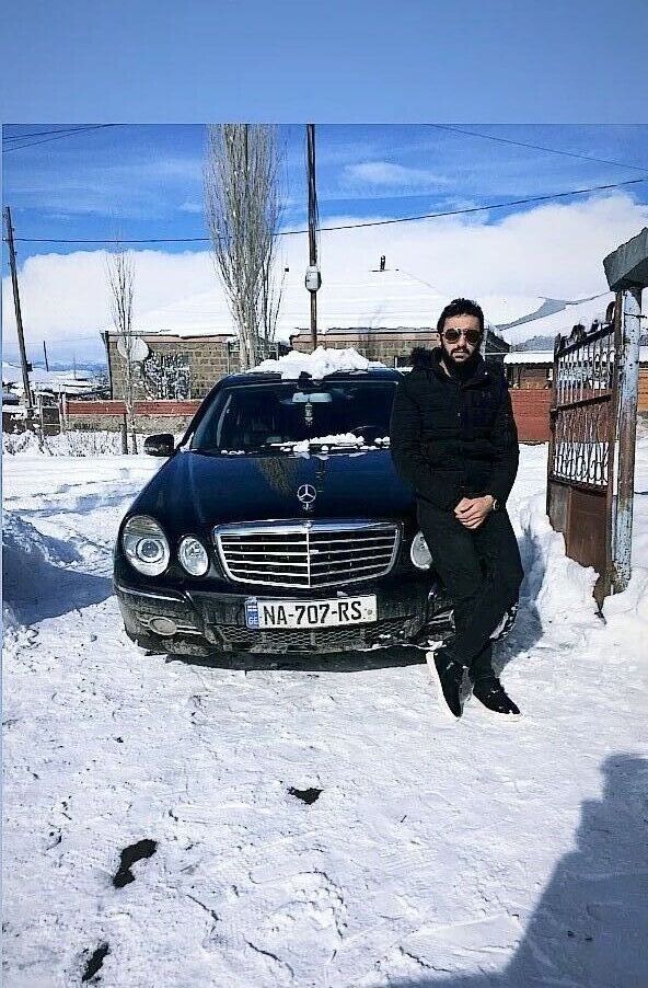  42484319  Narek, 26 ,    