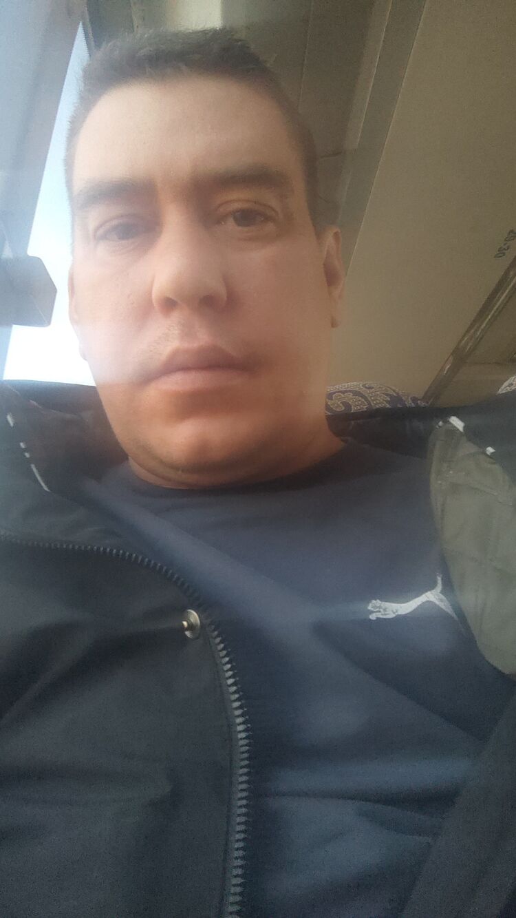  51978099  , 37 ,    