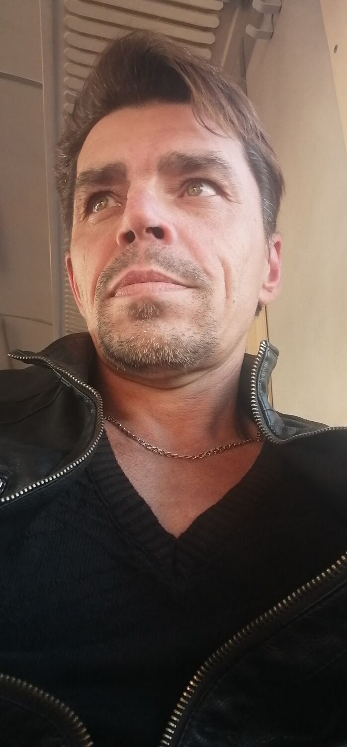  40448389  , 48 ,    