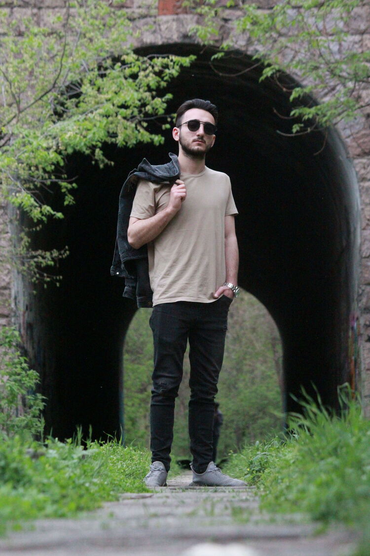  ,   David, 22 ,   ,   