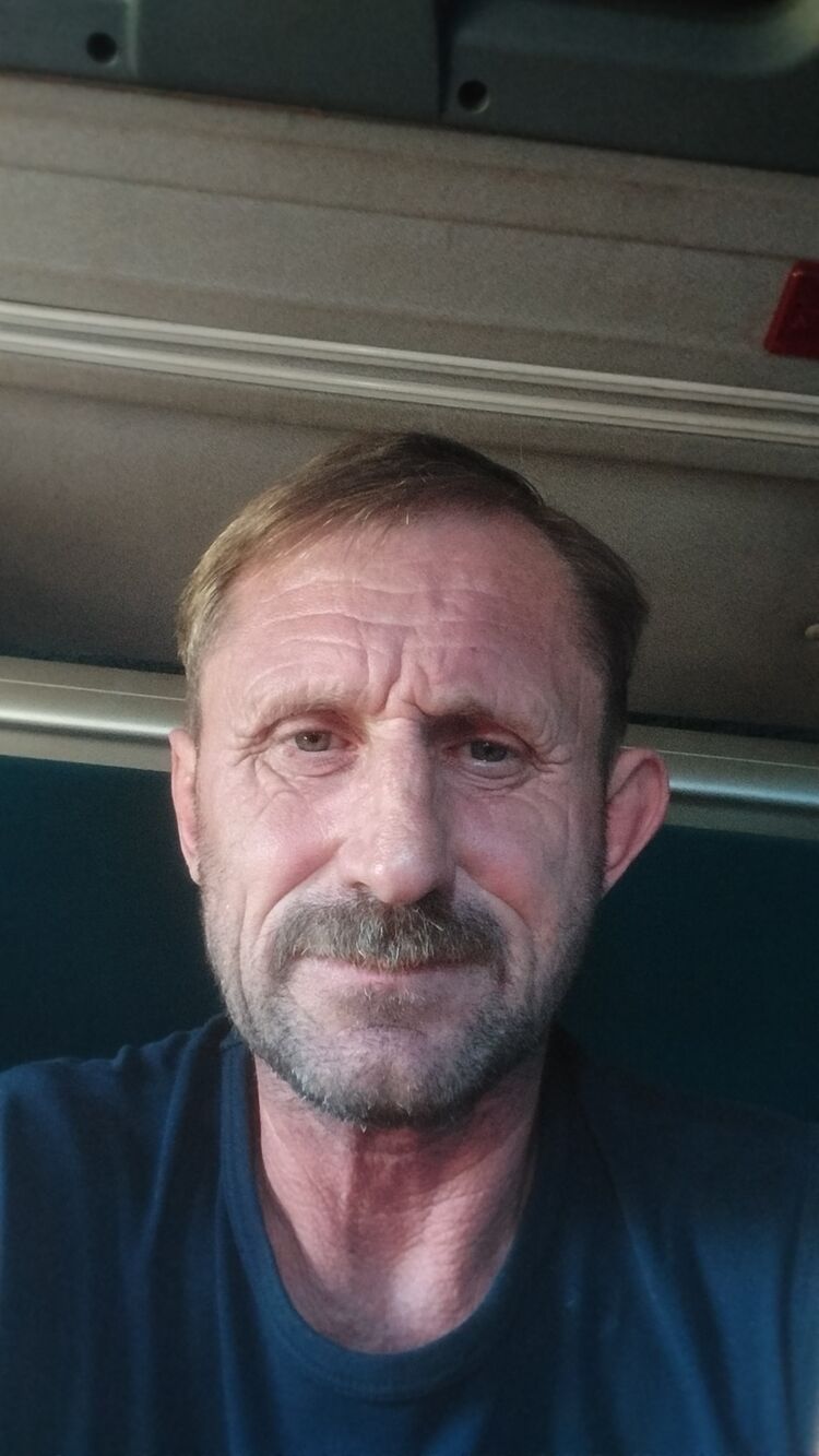  44394719  , 56 ,    