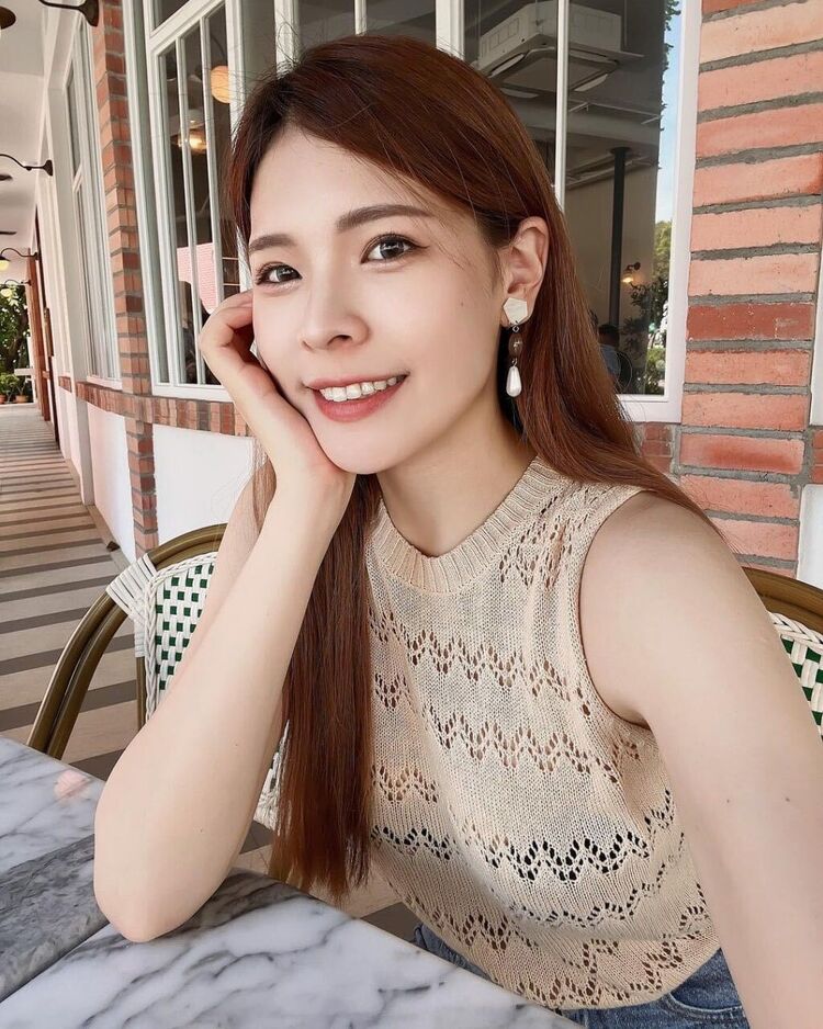  ,   Janny you, 43 ,   ,   , c 