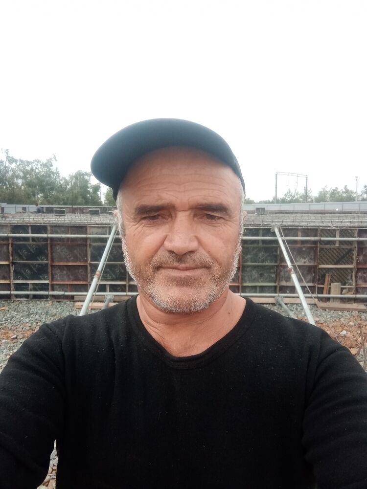 25716839  , 58 ,    
