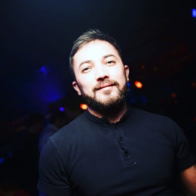  18942549  Zohrab, 36 ,    