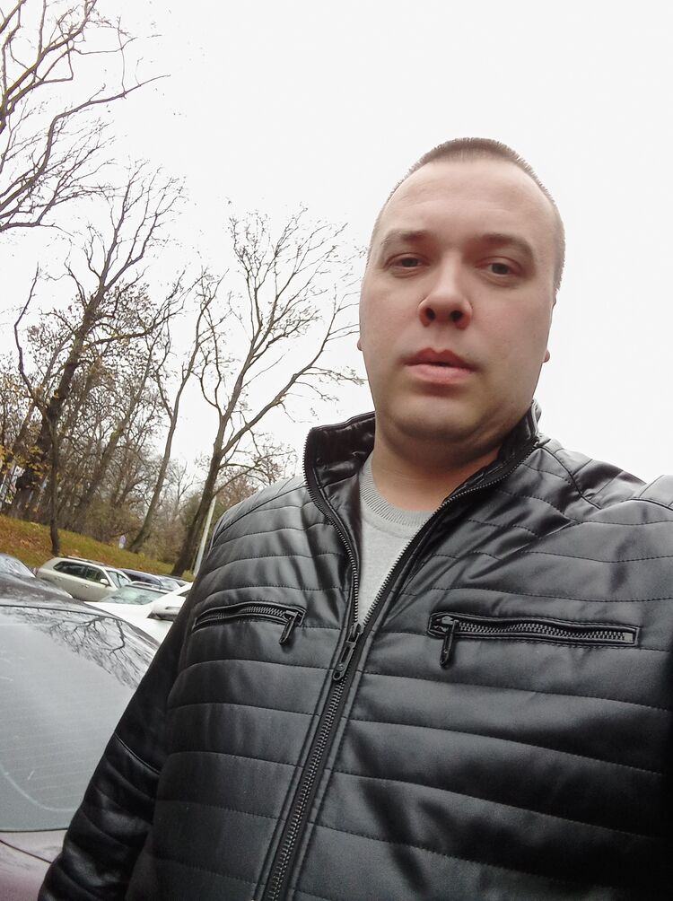  ,   Pasha, 38 ,   ,   , 